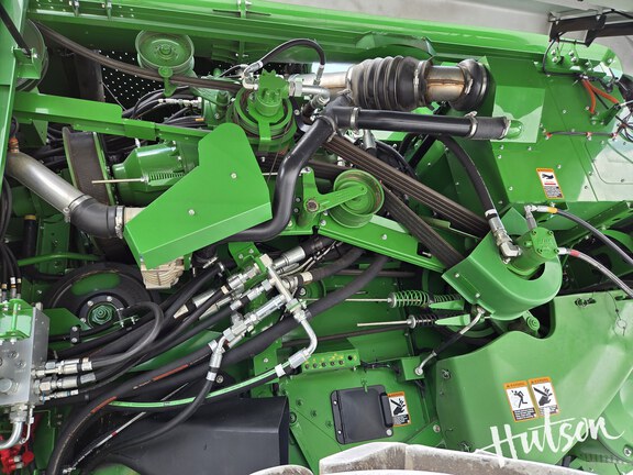 Photo of 2023 John Deere S780