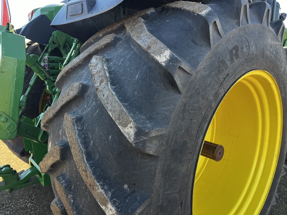 2023 John Deere 8R 370 - Photo15