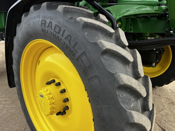 2024 John Deere 412R - Photo13