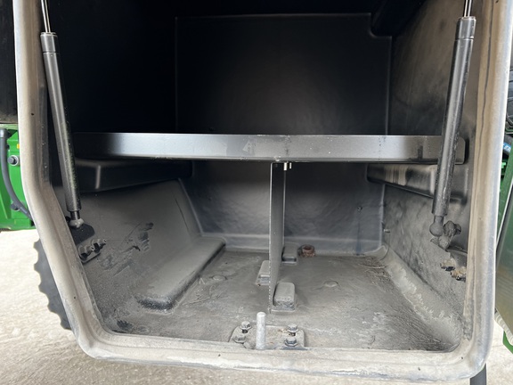 2024 John Deere 412R - Photo32