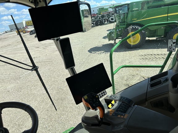 2024 John Deere S780 (14th thumbnail)