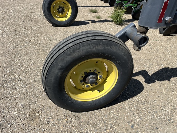  John Deere 24R22 - Photo14