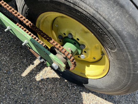  John Deere 24R22 - Photo32