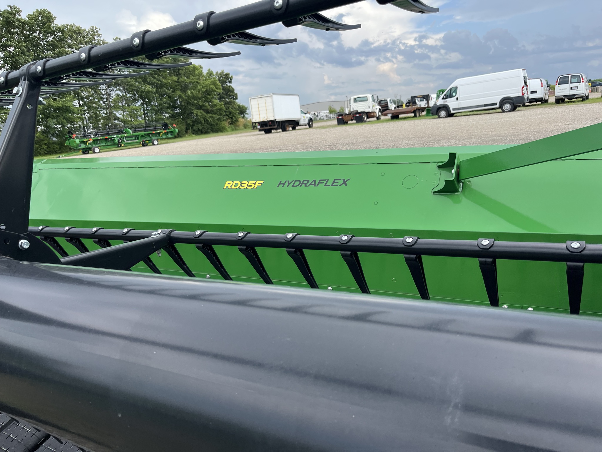 2024 John Deere RD35F Image 2