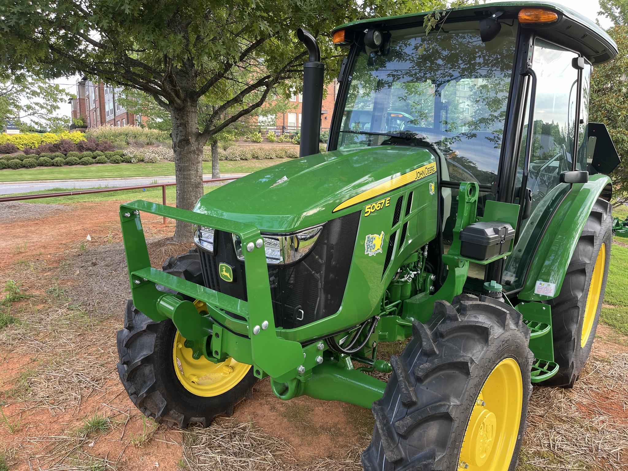 2024 John Deere 5067E Image 2