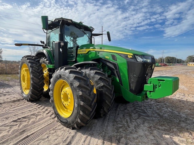 2023 John Deere 8R 370 Image 1