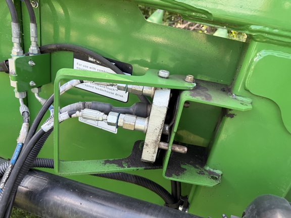 2014 John Deere 608C - Photo10