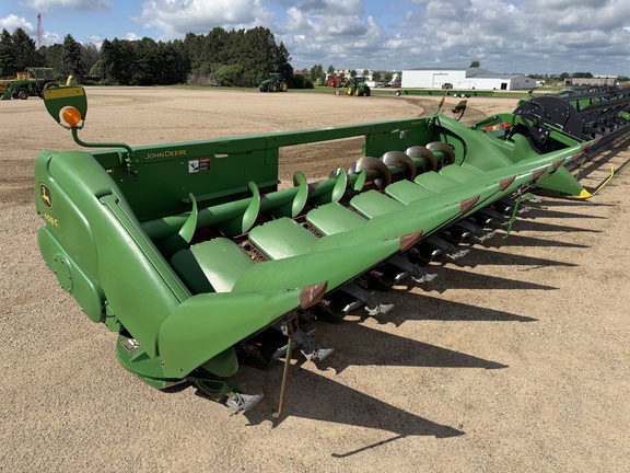  John Deere 608C