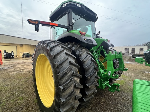 2023 John Deere 8R 250 Photo 4