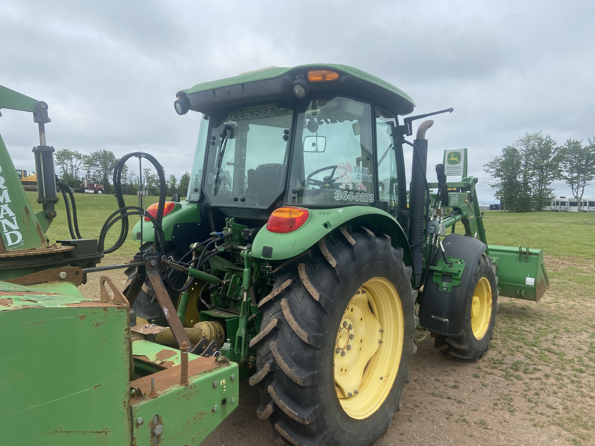 2014 John Deere 5115M Image 5