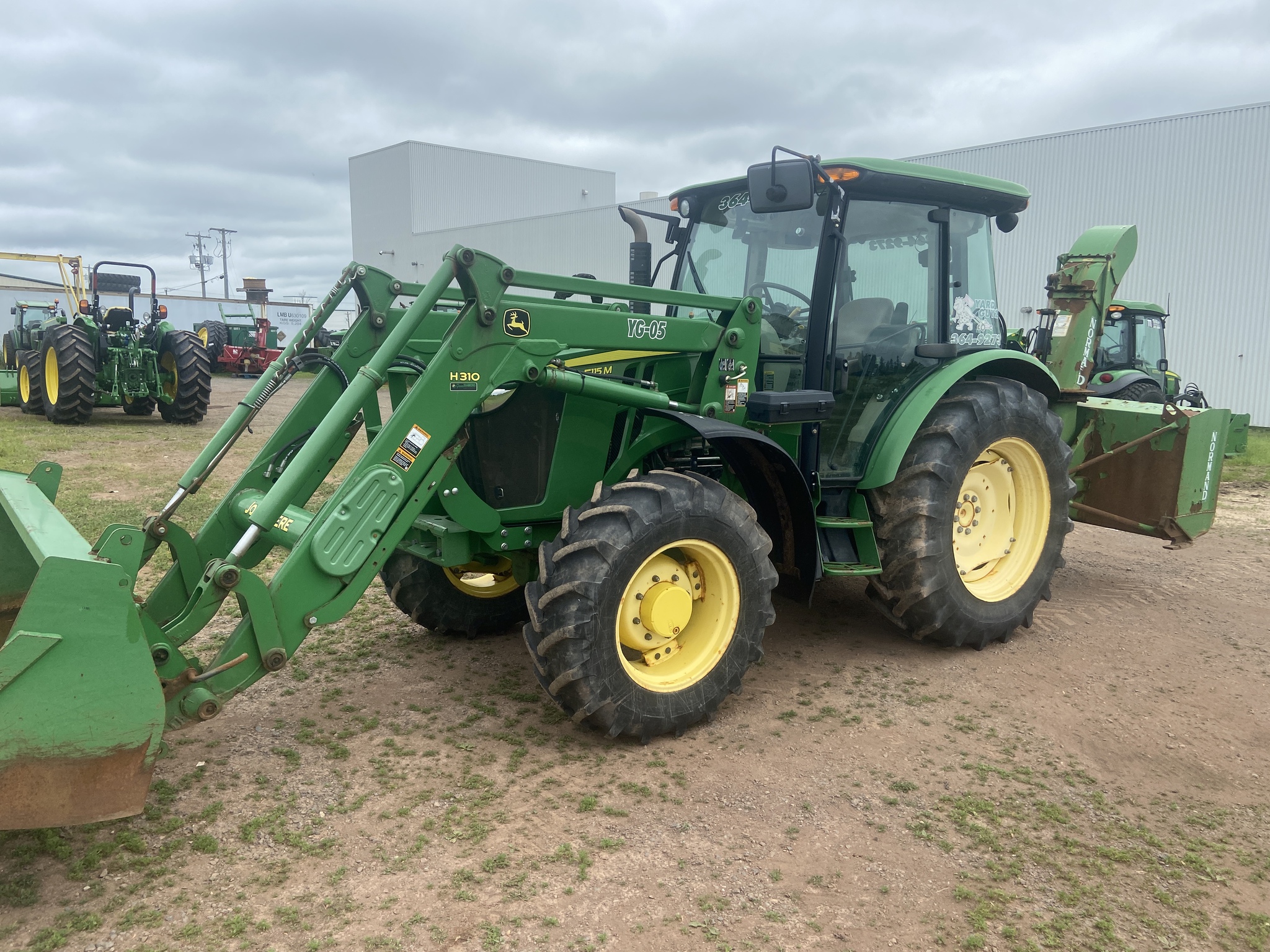 2014 John Deere 5115M Image 1