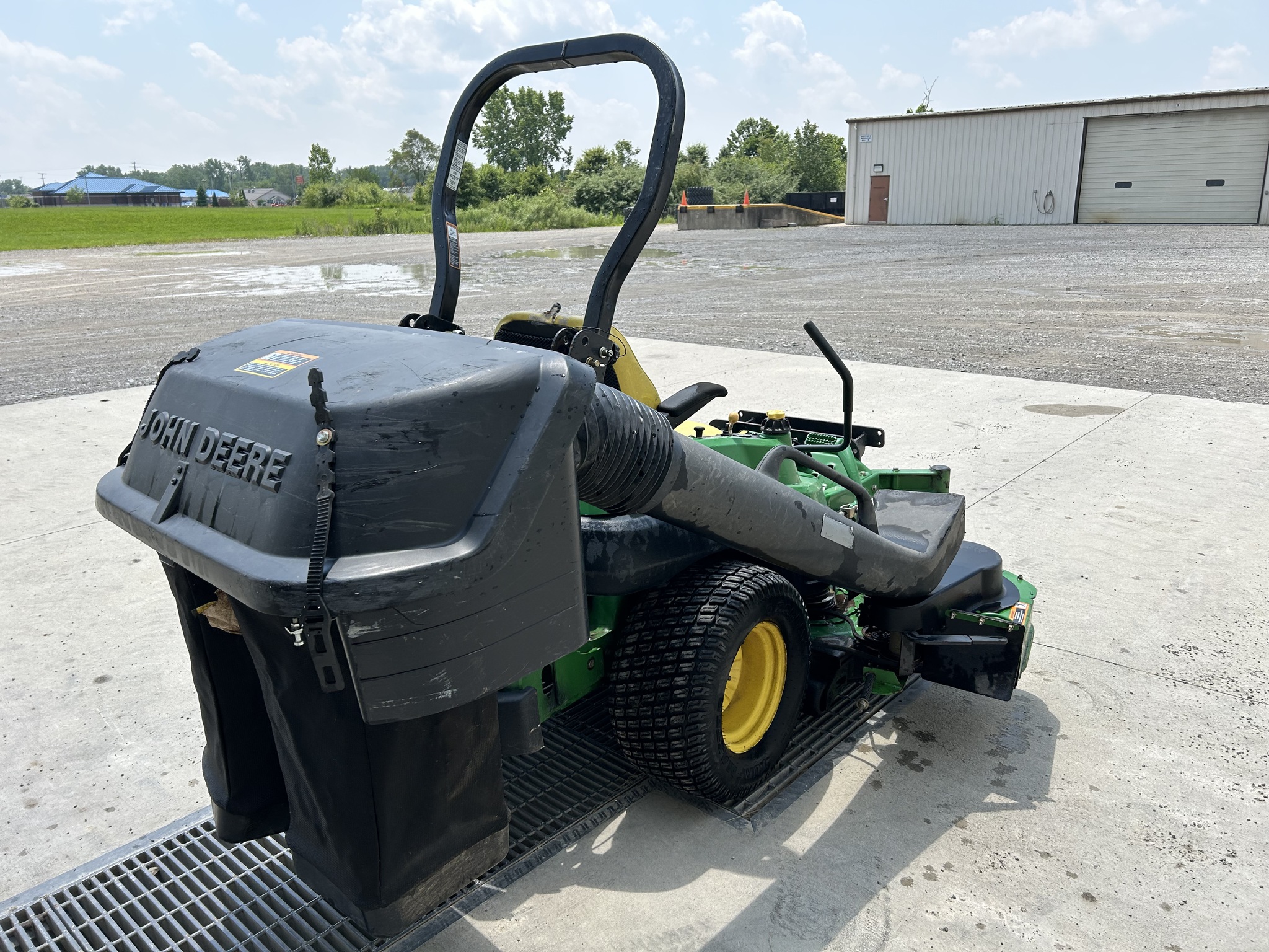 2010 John Deere Z910A Image 7