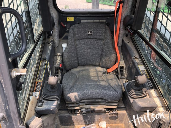 Photo of 2023 John Deere 333G