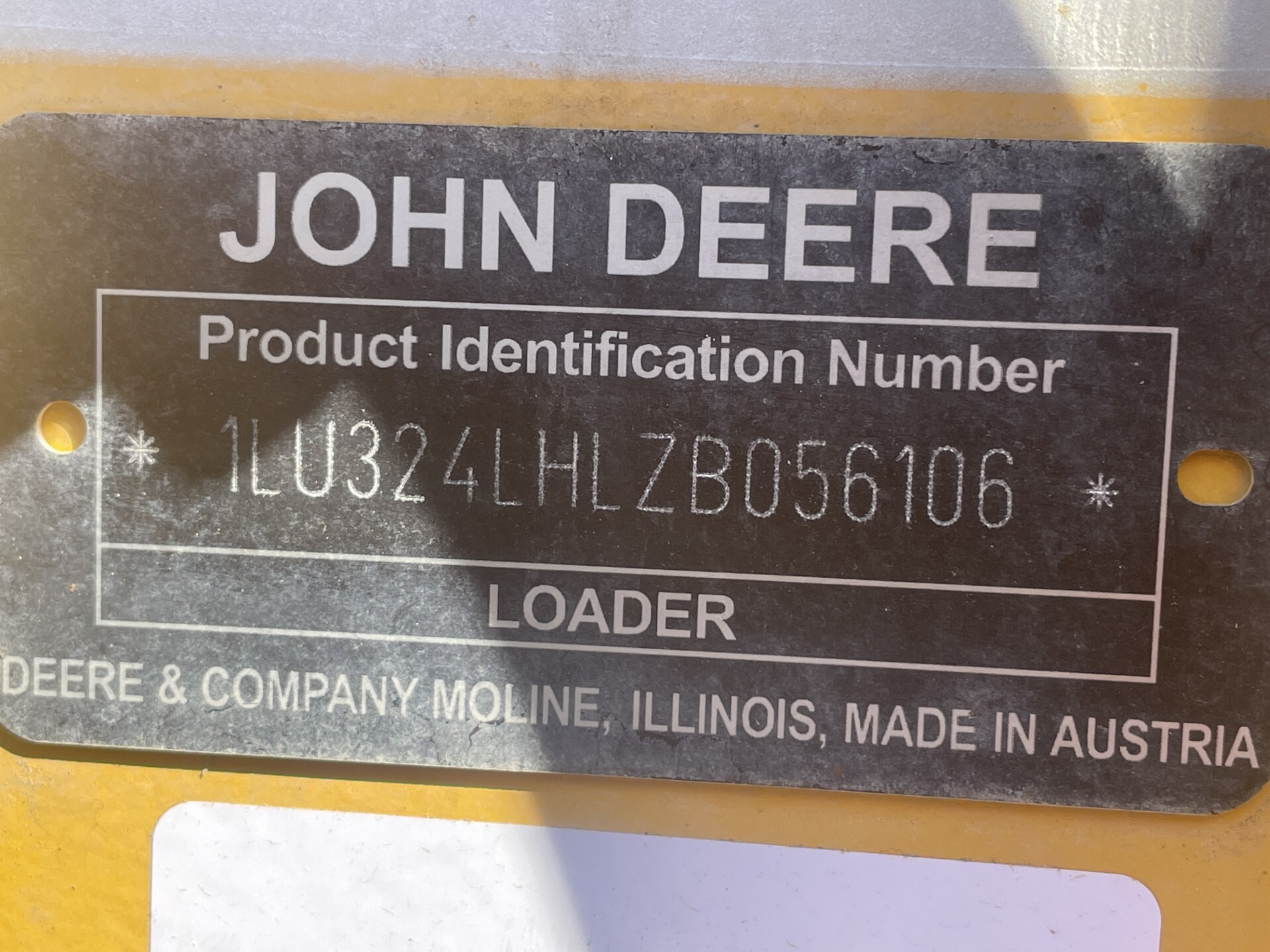 2019 John Deere 324L Image 29