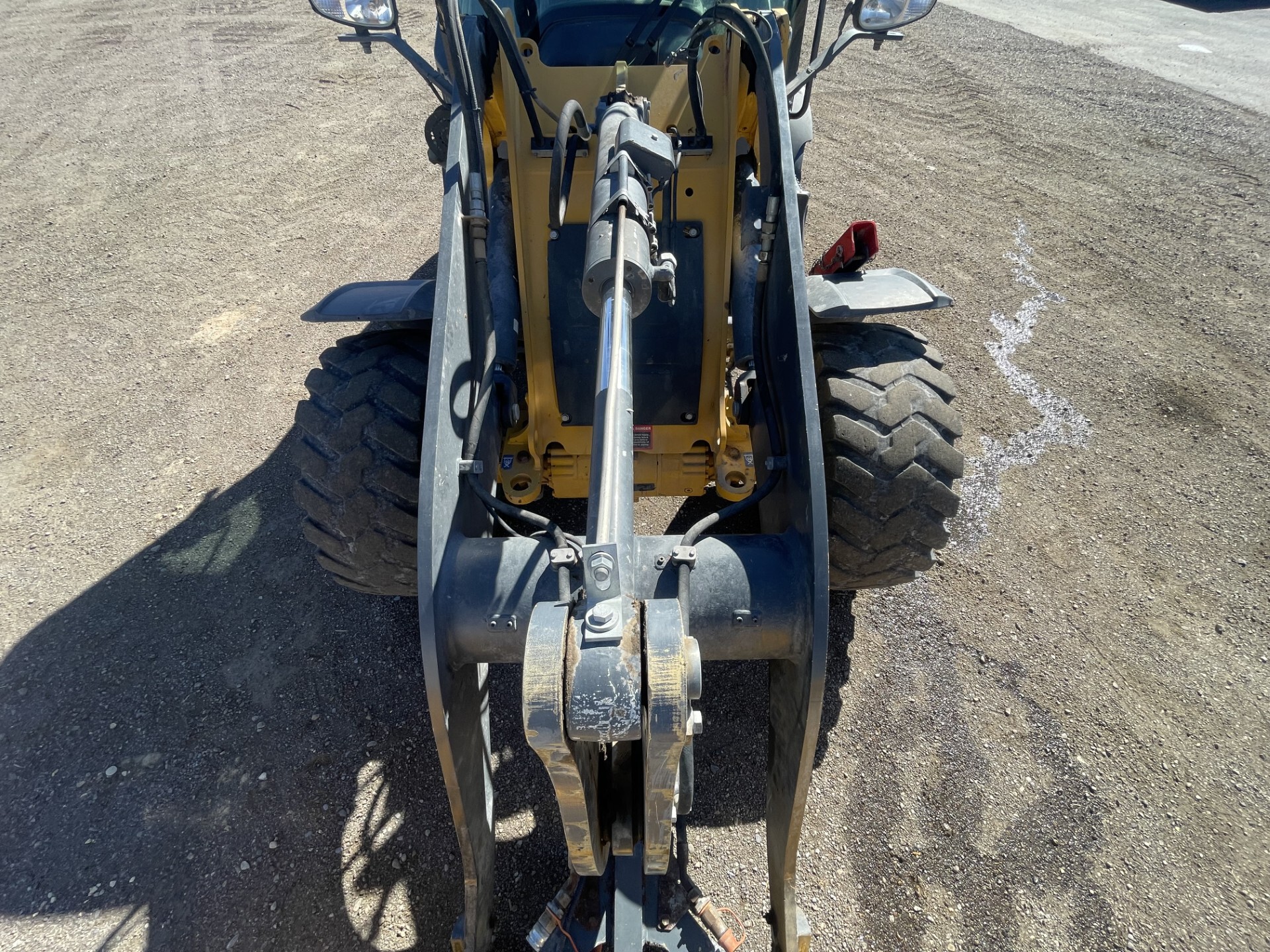 2019 John Deere 324L Image 19