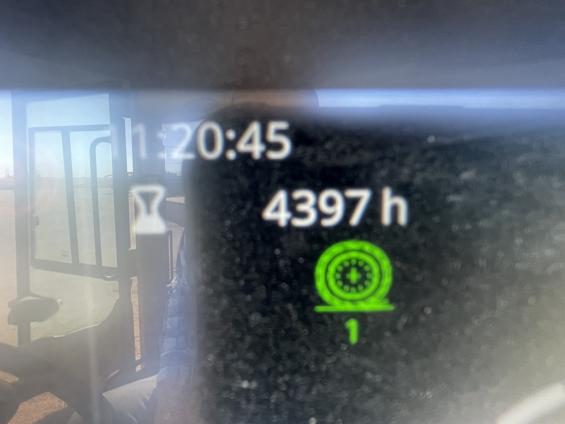 2019 John Deere 324L Image 28