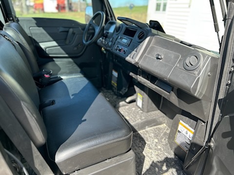 2023 John Deere XUV 835M Image 6