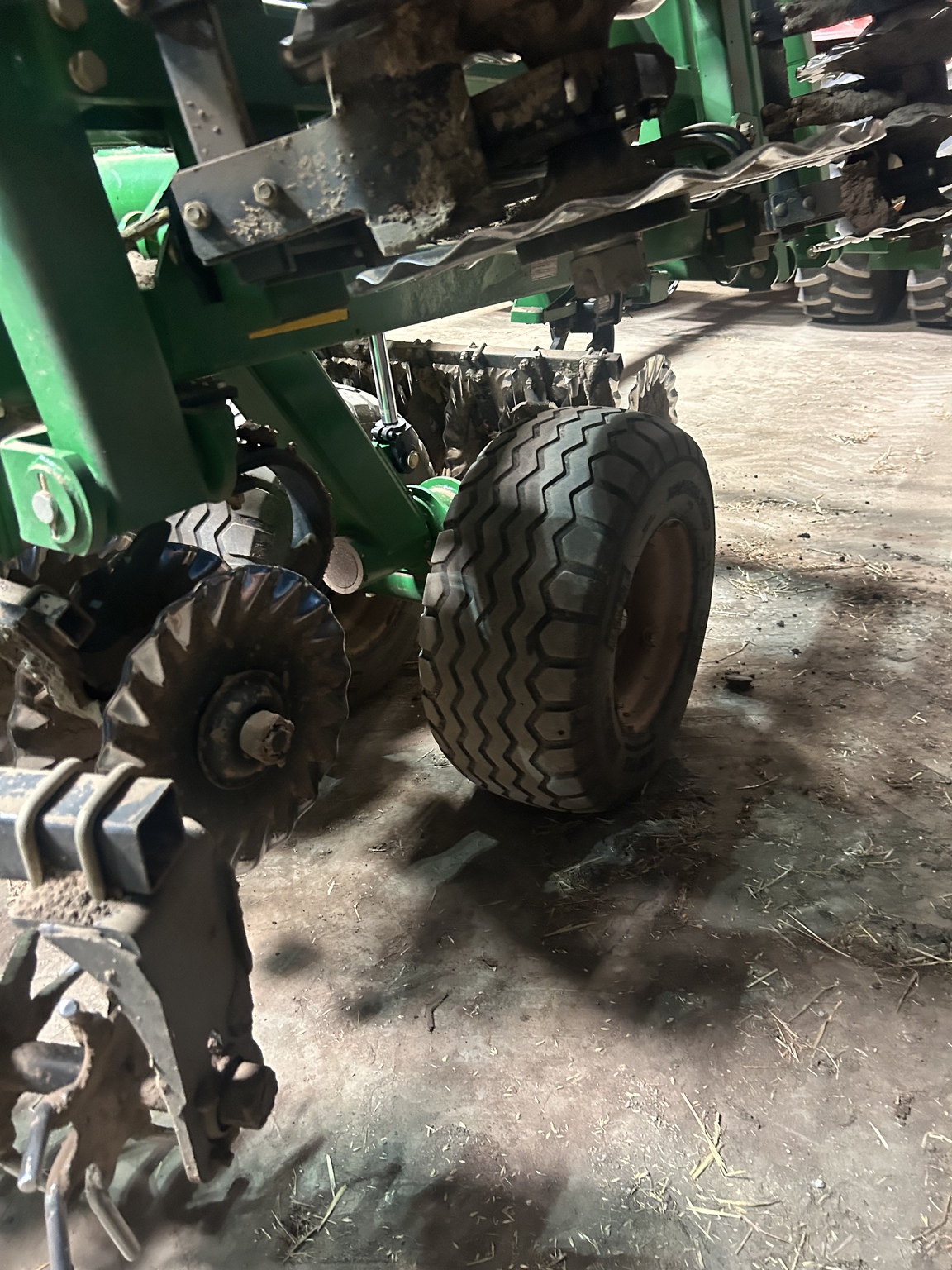 2018 Great Plains 3000TM Image 10