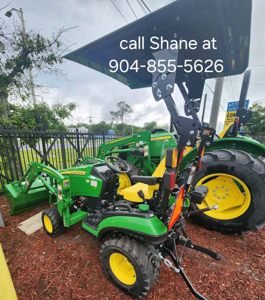 2025 John Deere 1025R Image 6