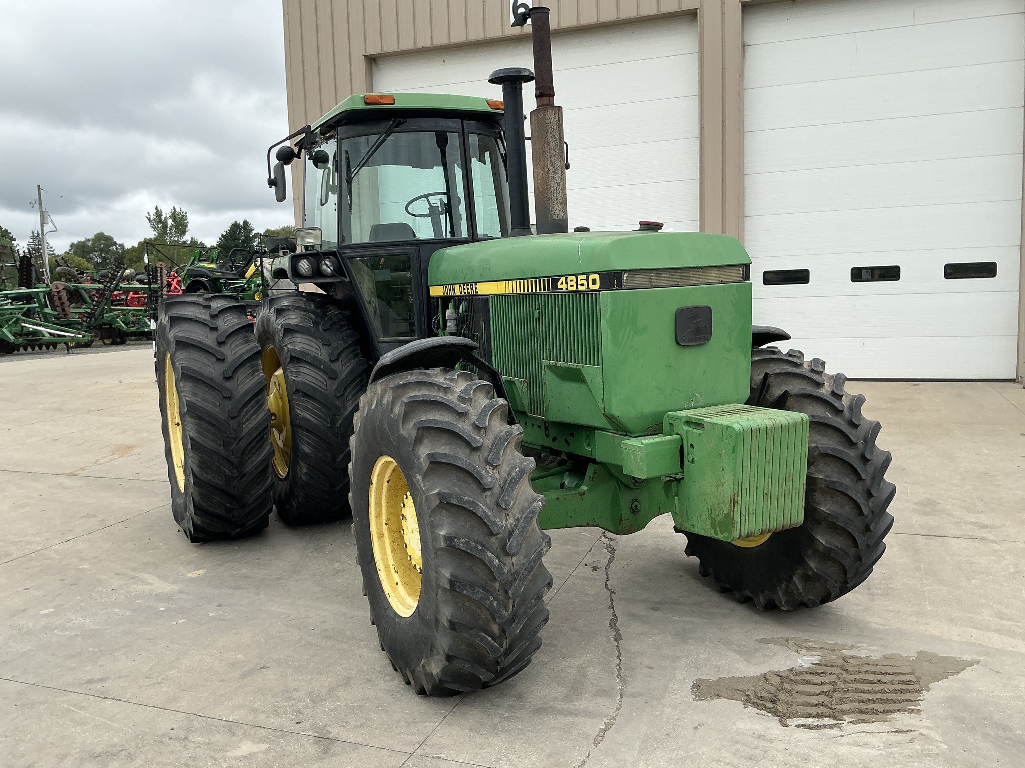 1987 John Deere 4850 Image 18