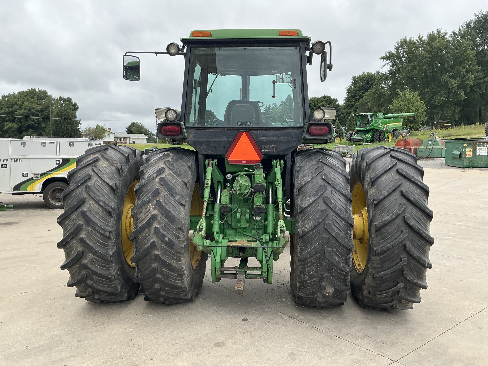 1987 John Deere 4850 Image 21