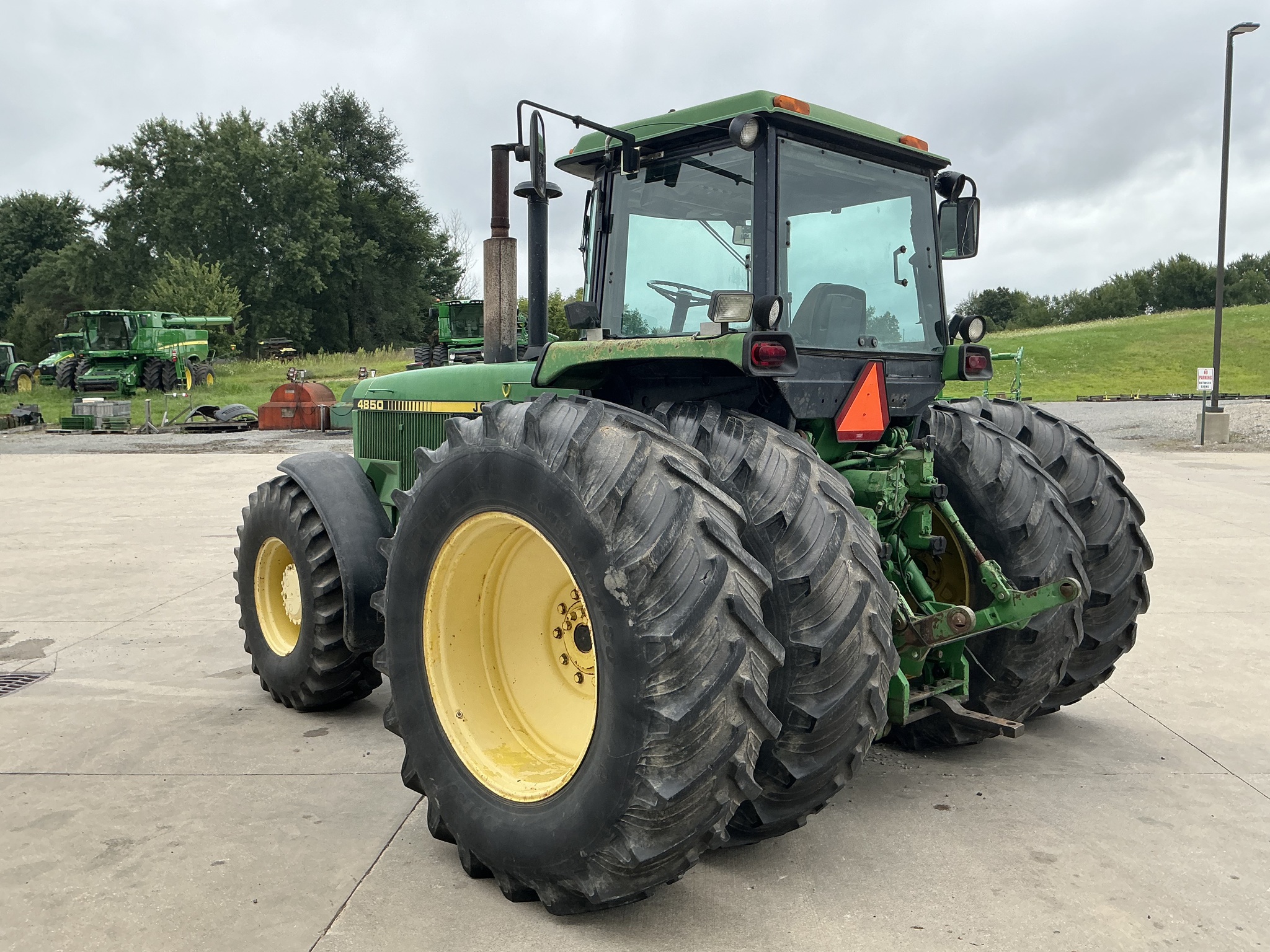 1987 John Deere 4850 Image 22