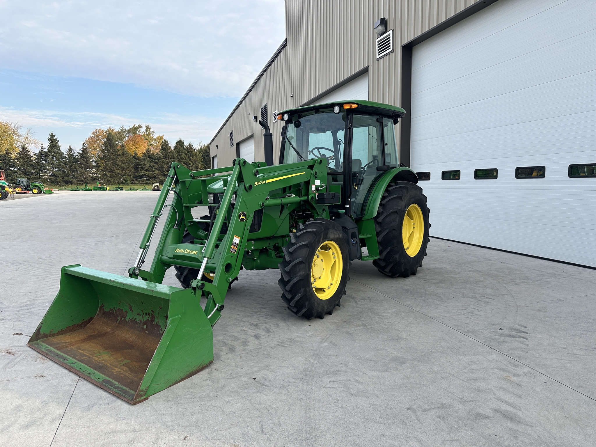 2018 John Deere 5085E Image 7