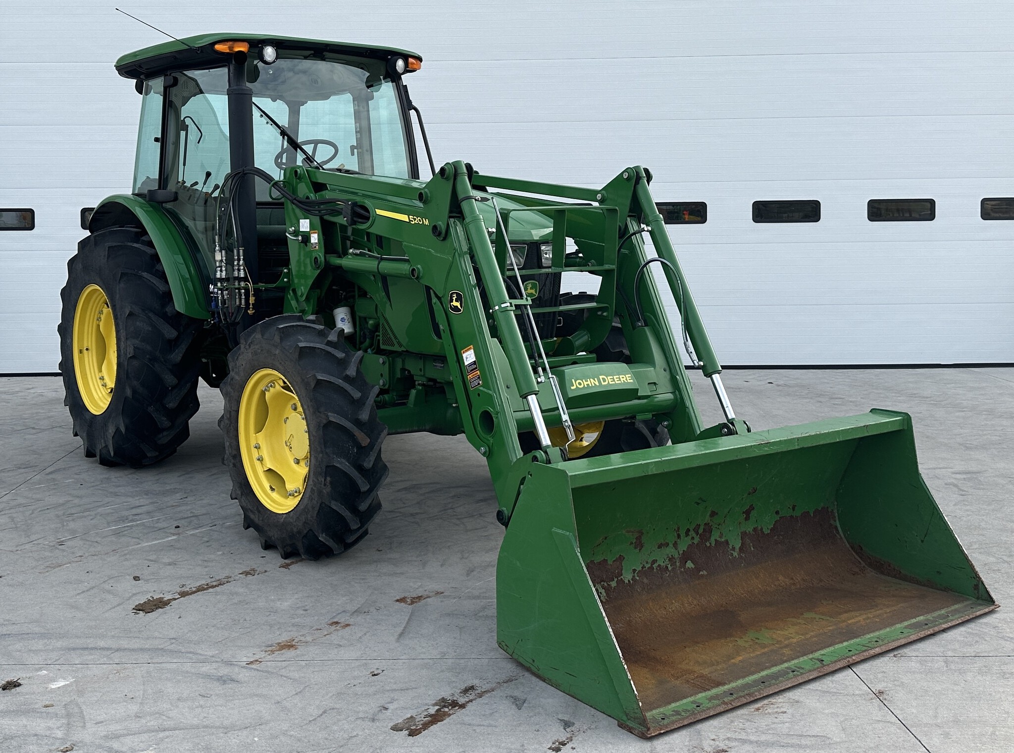 2018 John Deere 5085E Image 1