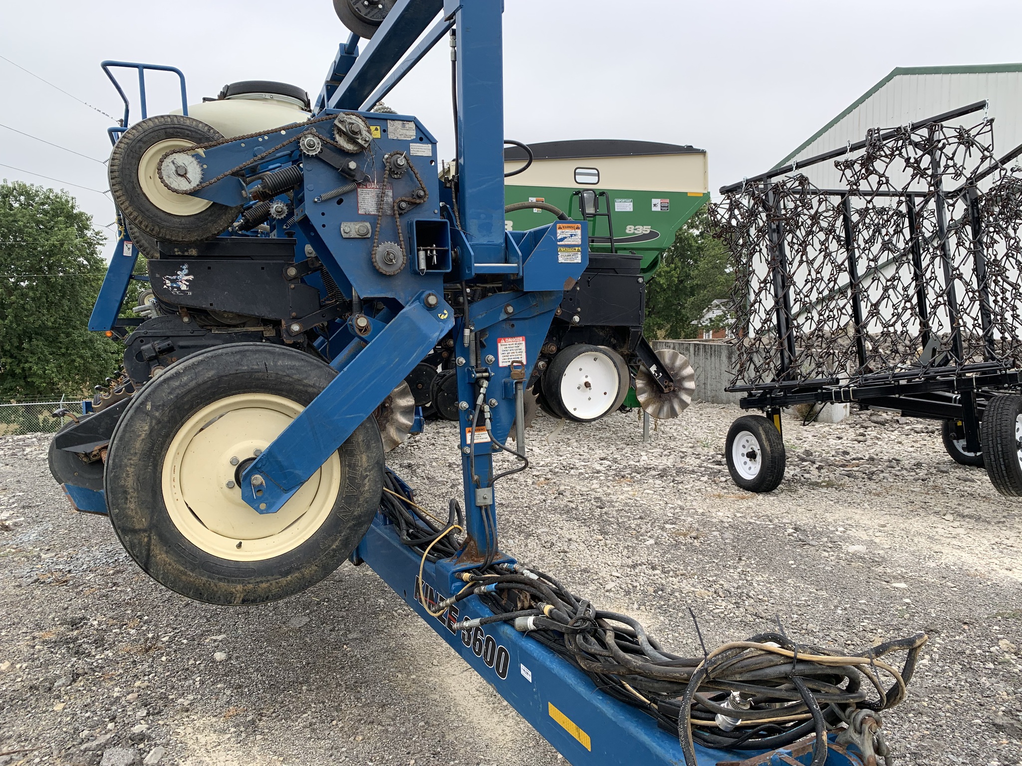 2011 Kinze 3600 Image 7