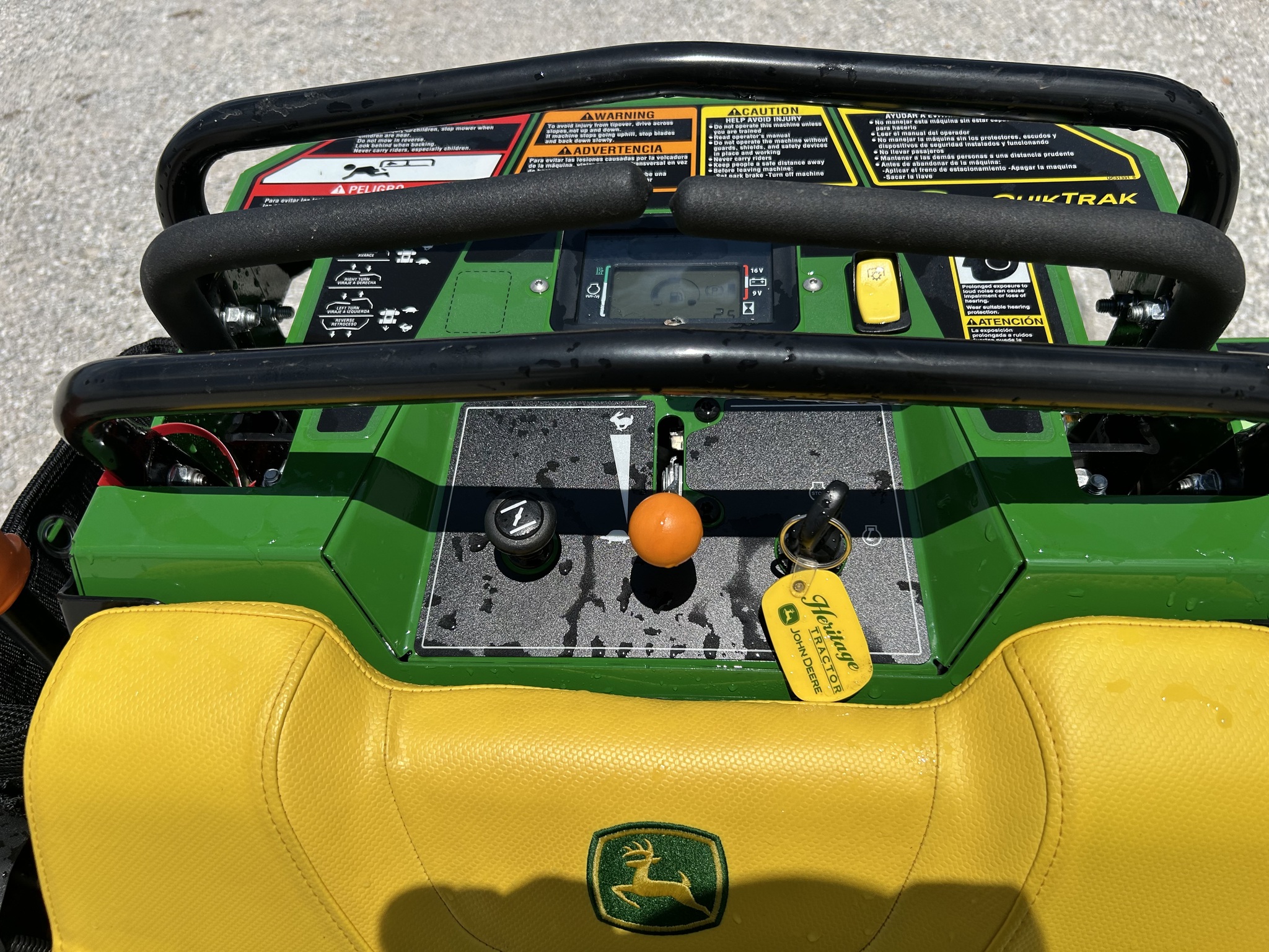  2025 John Deere Q850M at Heritage Tractor in Pittsburg, KS