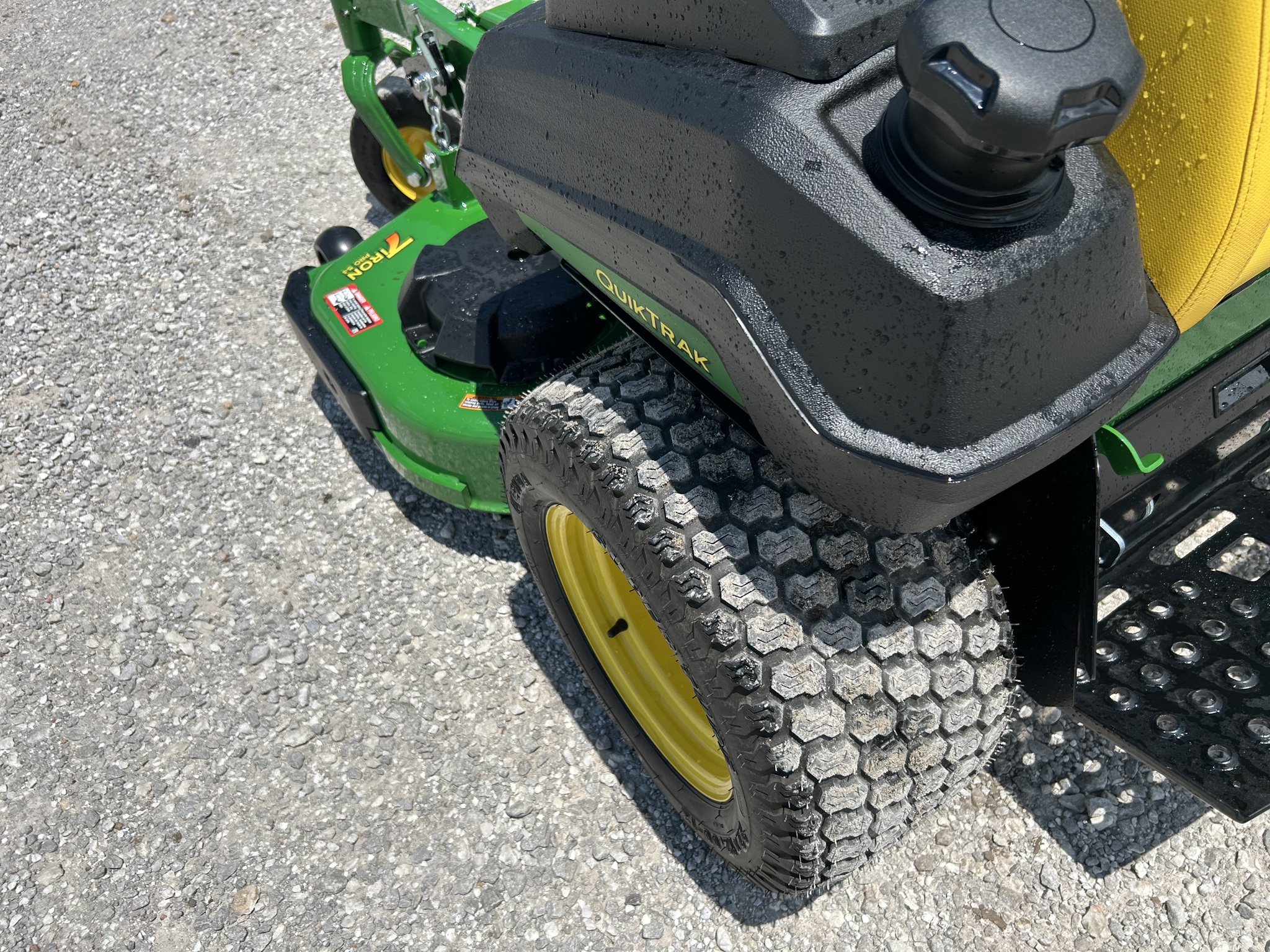  2025 John Deere Q850M at Heritage Tractor in Pittsburg, KS