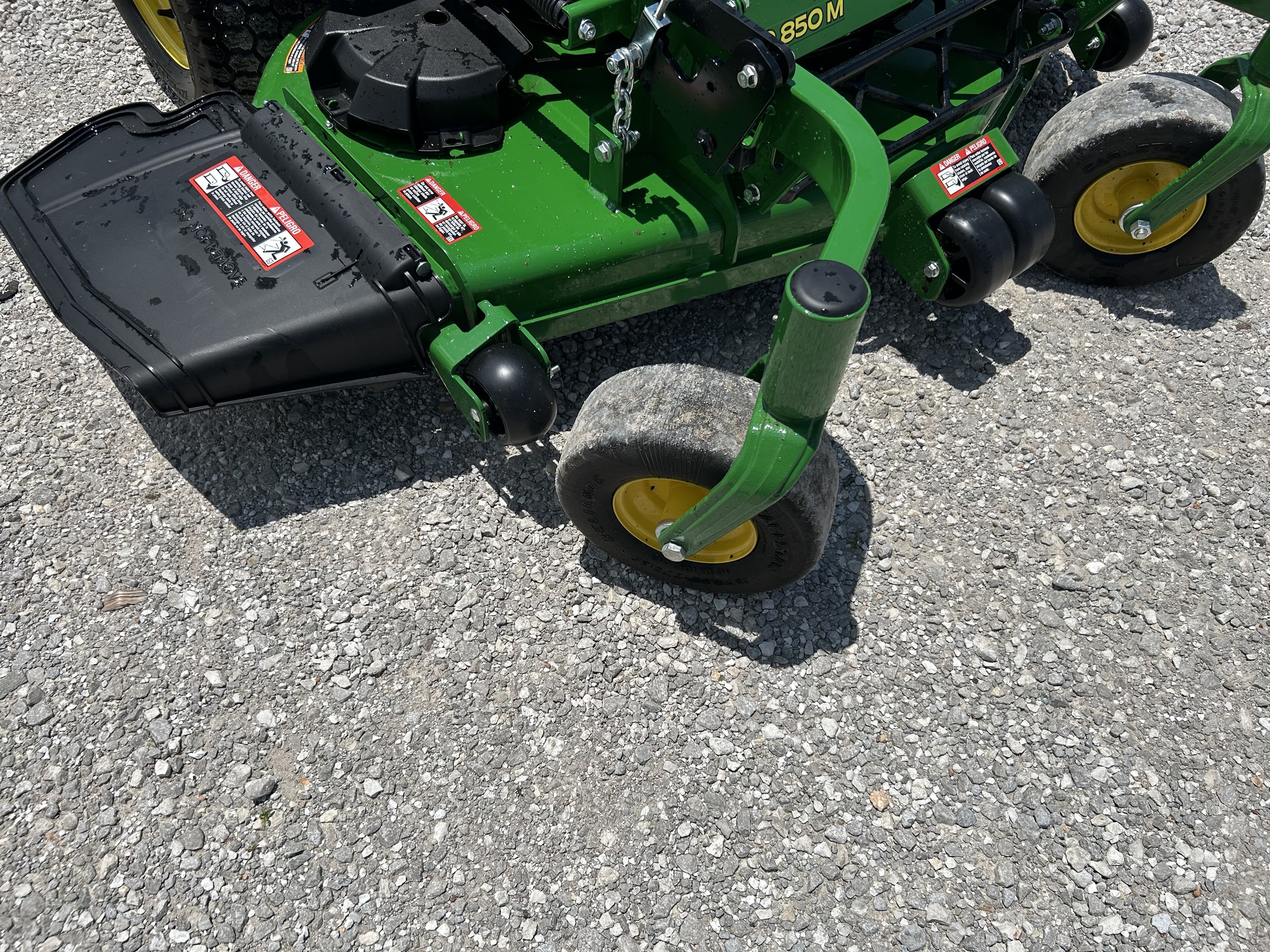  2025 John Deere Q850M at Heritage Tractor in Pittsburg, KS