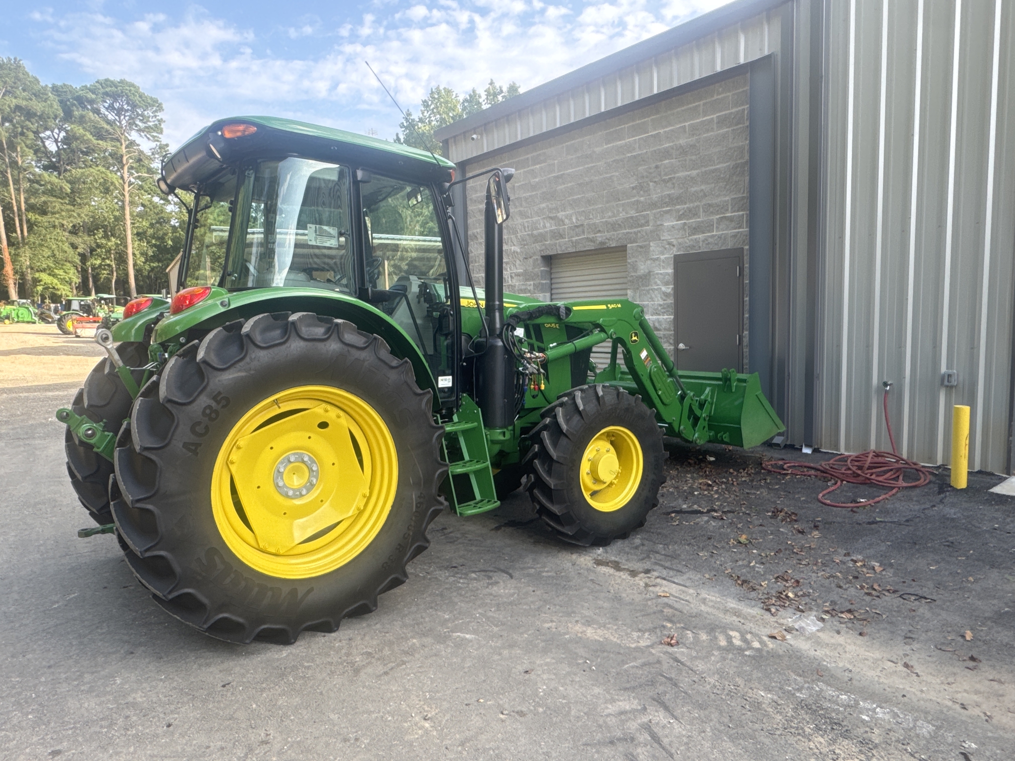 2024 John Deere 6105E Cab Image 8