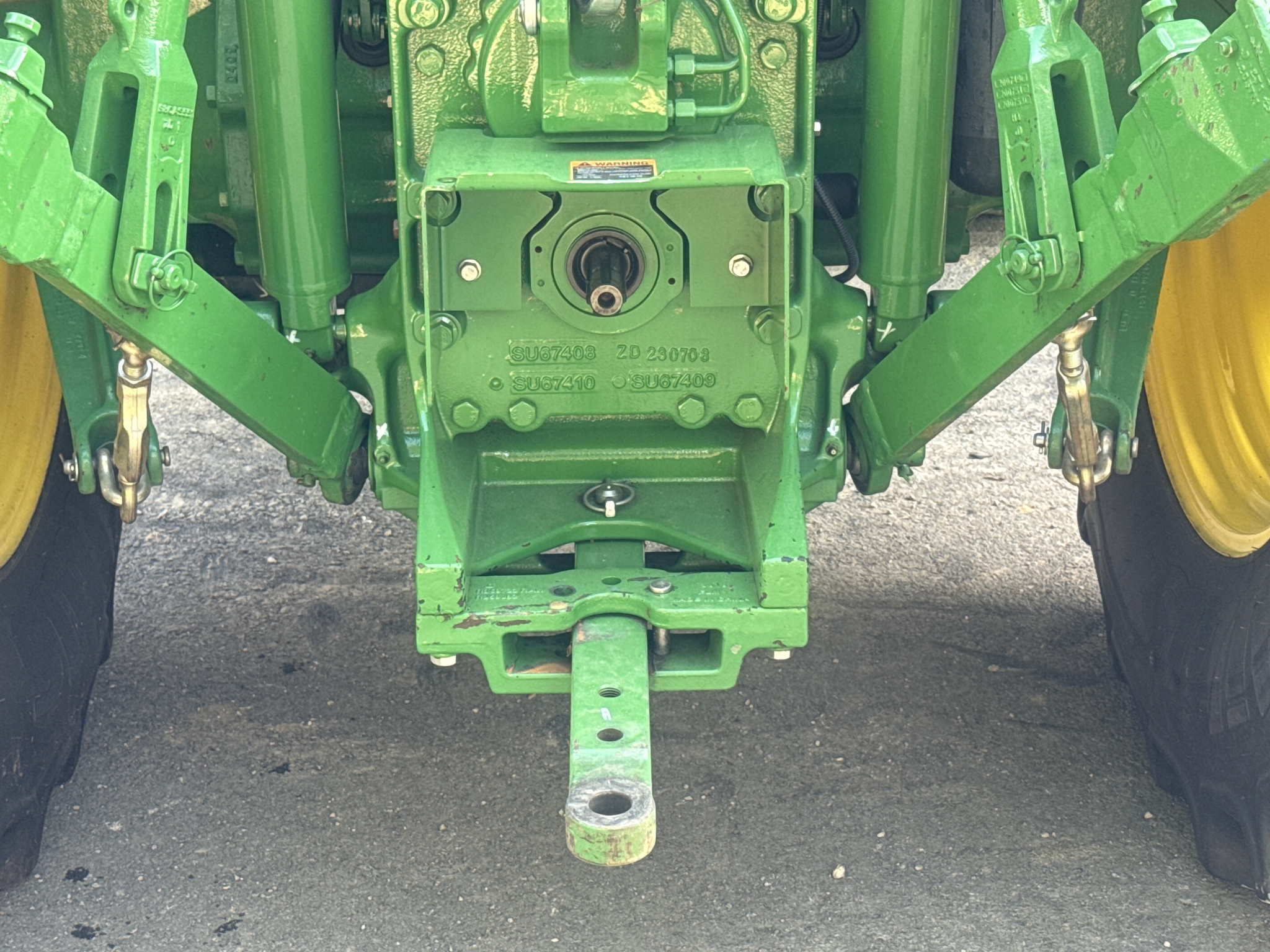 2024 John Deere 6105E Cab Image 10