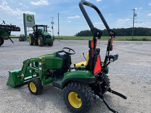 2025 John Deere 1023E Image 4
