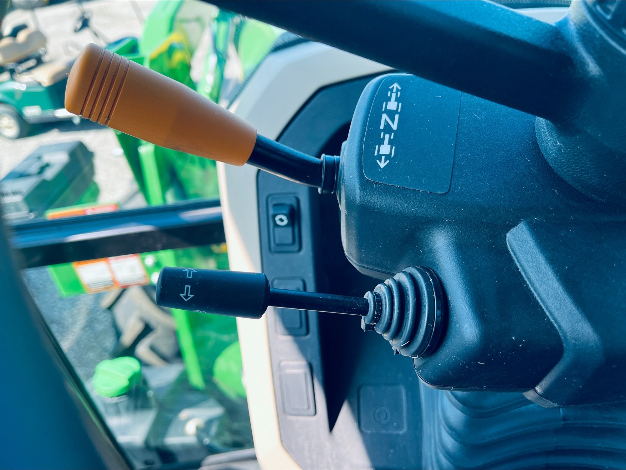 2022 John Deere 5090E Image 21