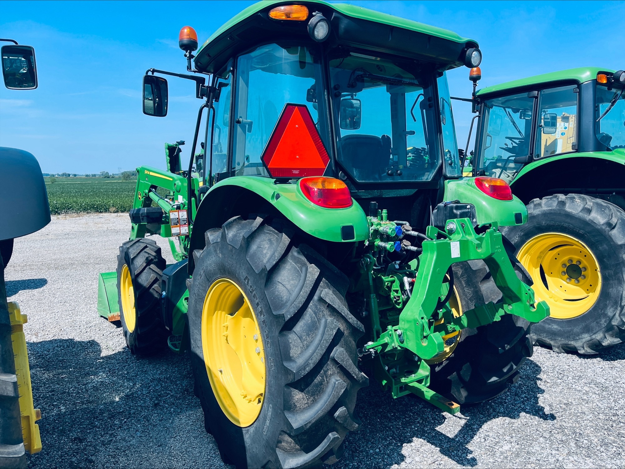 2022 John Deere 5090E Image 7