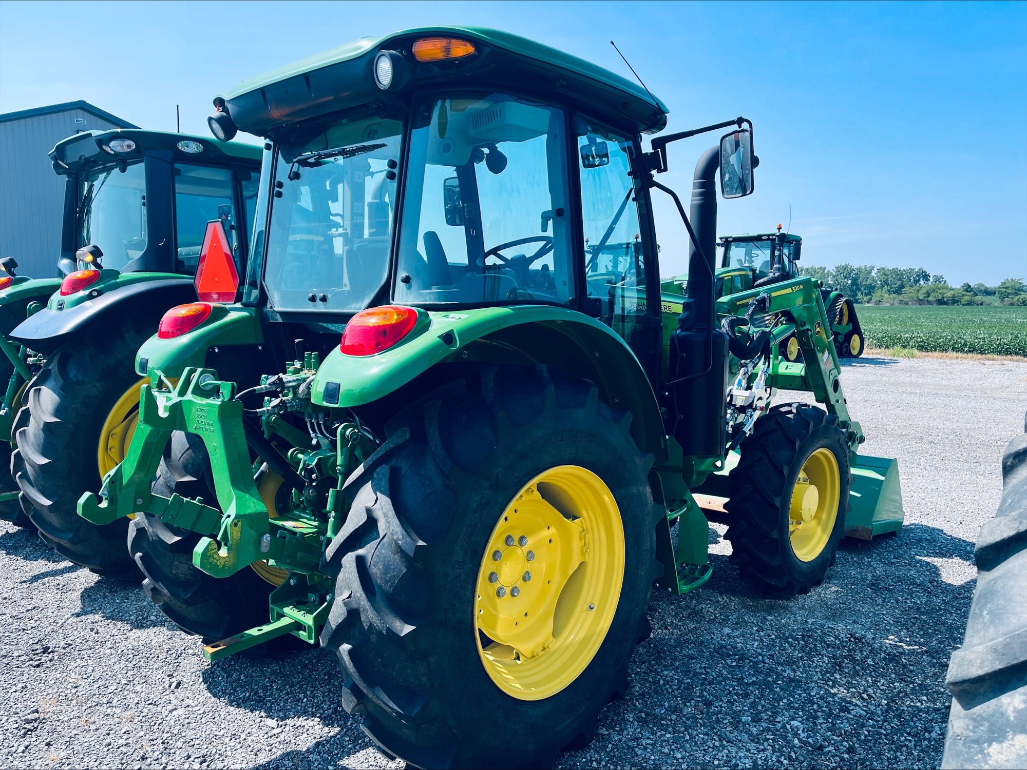 2022 John Deere 5090E Image 10