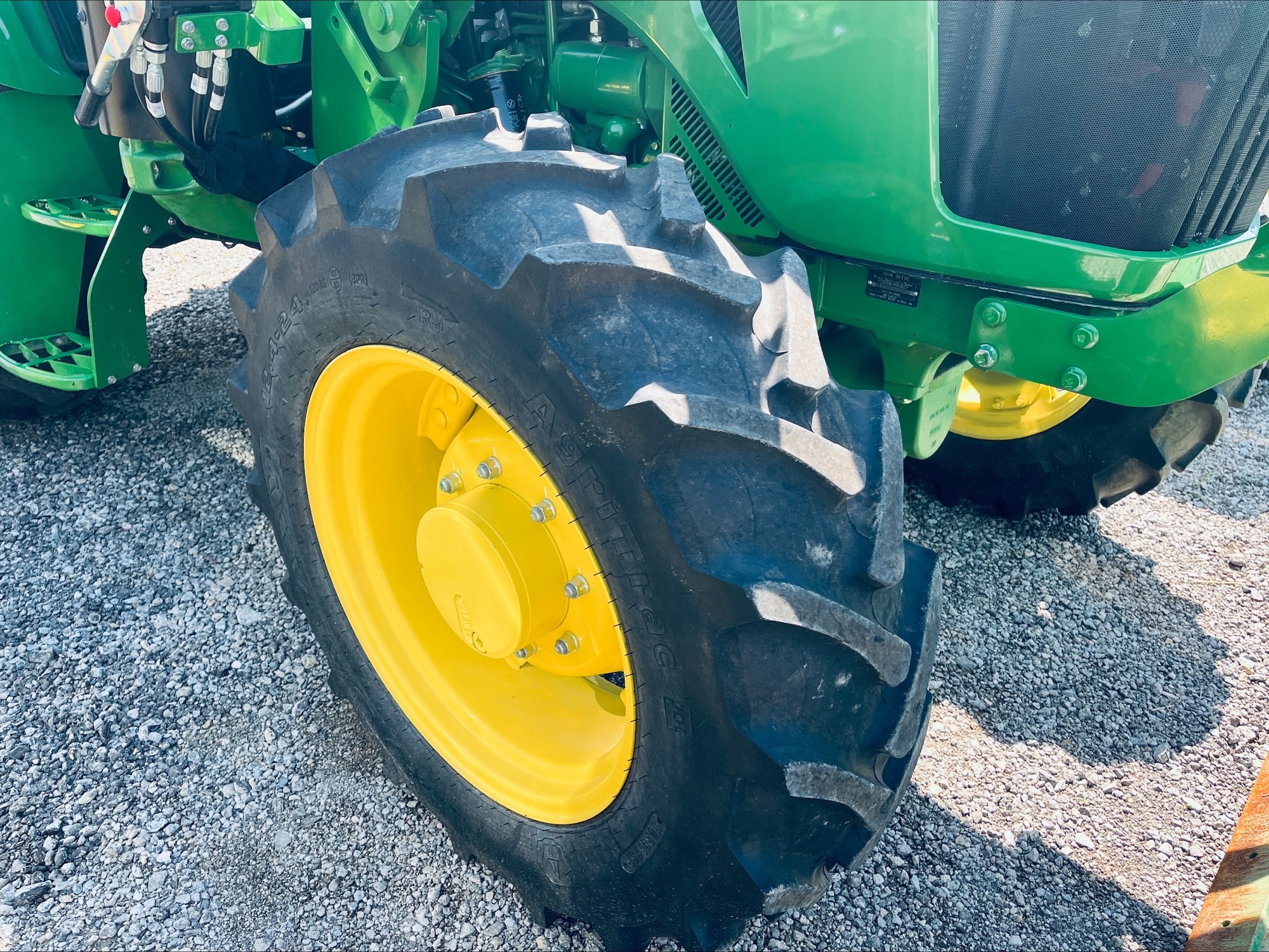 2022 John Deere 5090E Image 28