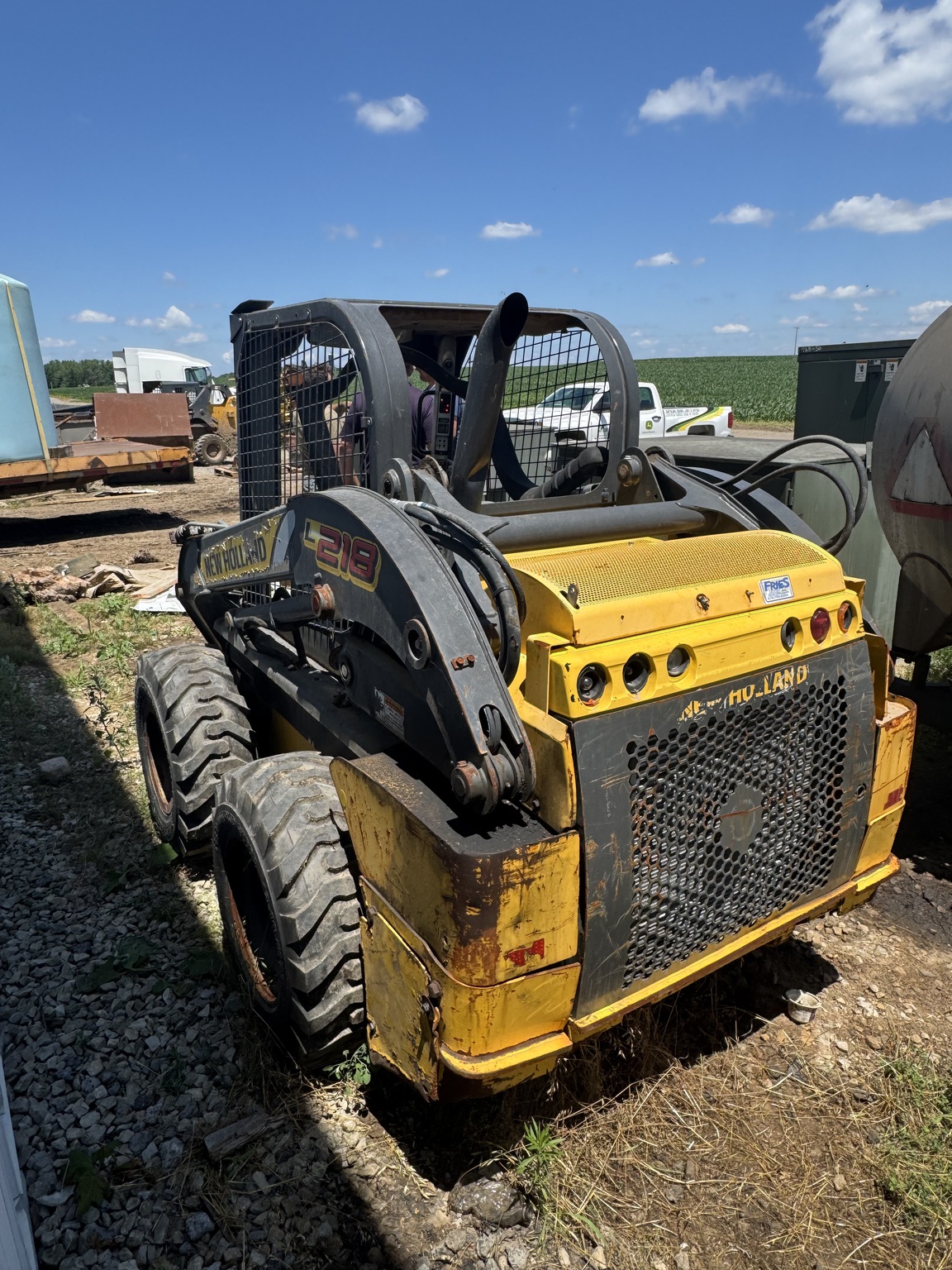 2017 New Holland L218 Image 7