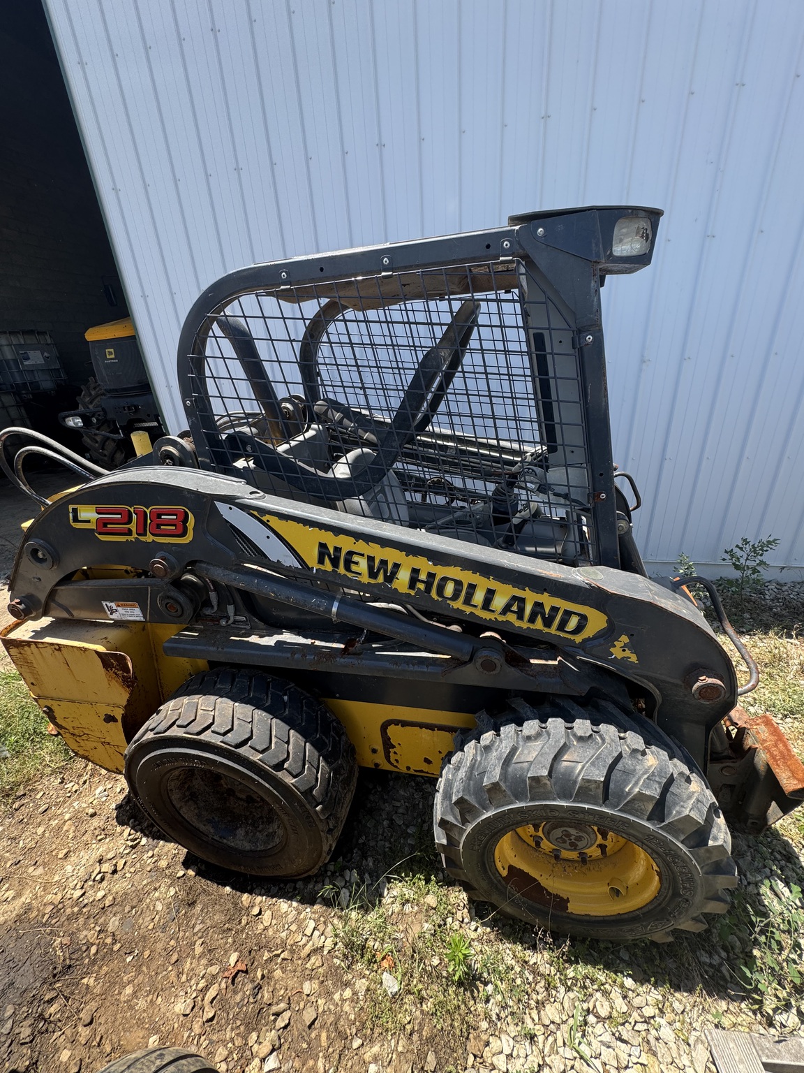 2017 New Holland L218 Image 4