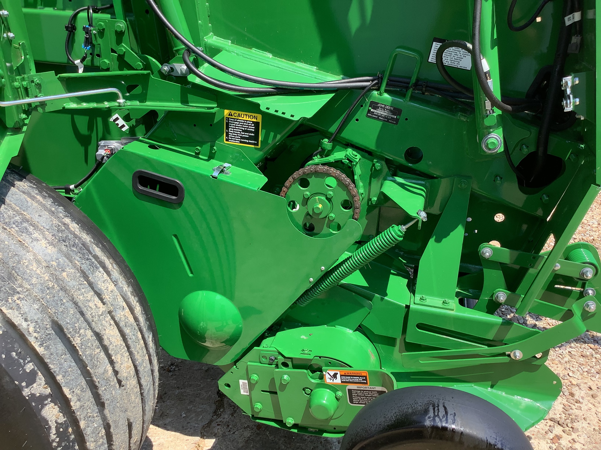 2024 John Deere 561M Image 30