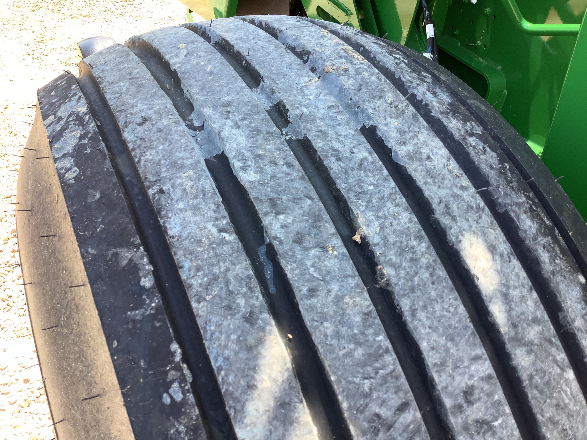 2024 John Deere 561M Image 24