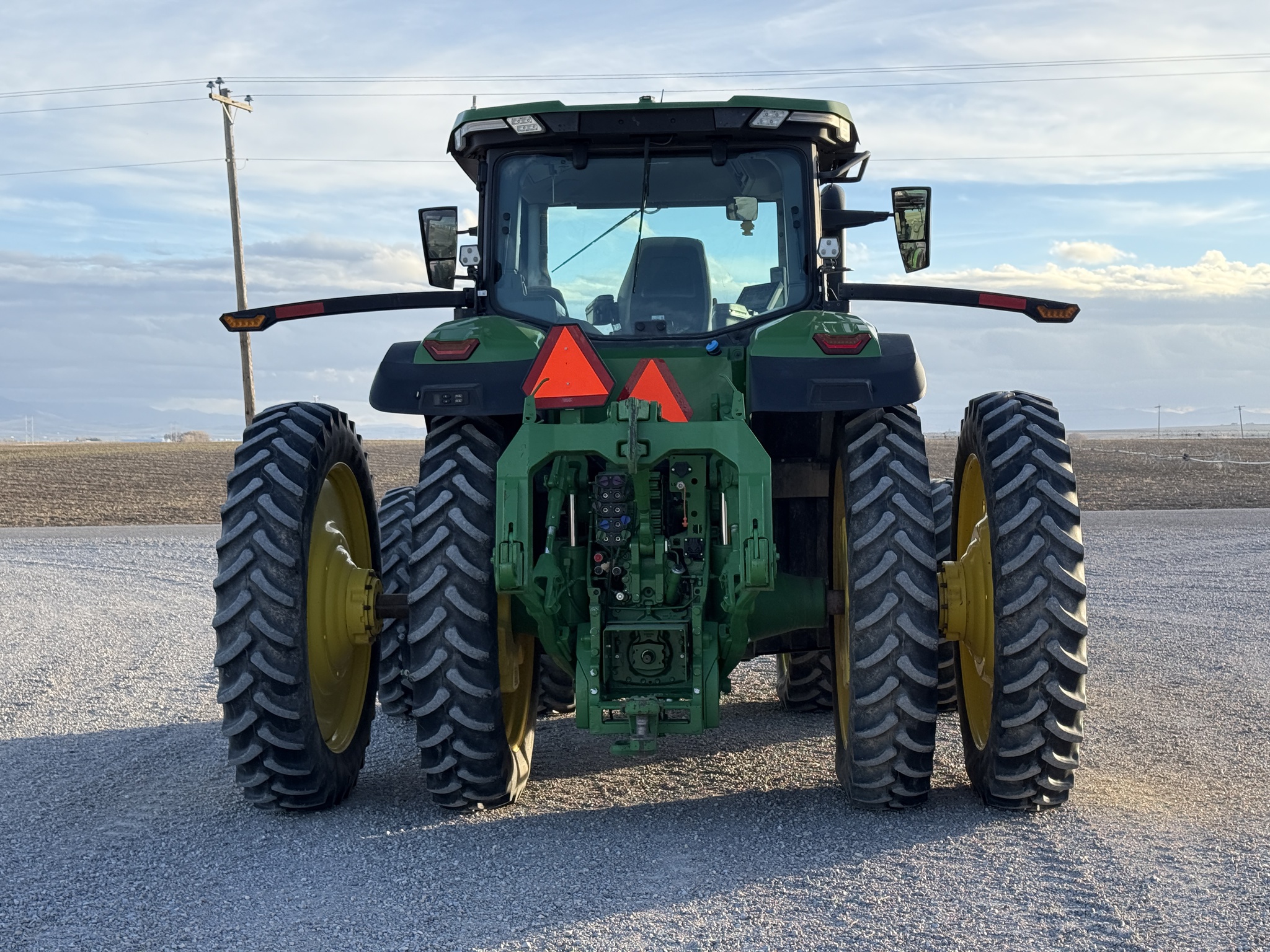 2022 John Deere 8R 280 Image 4