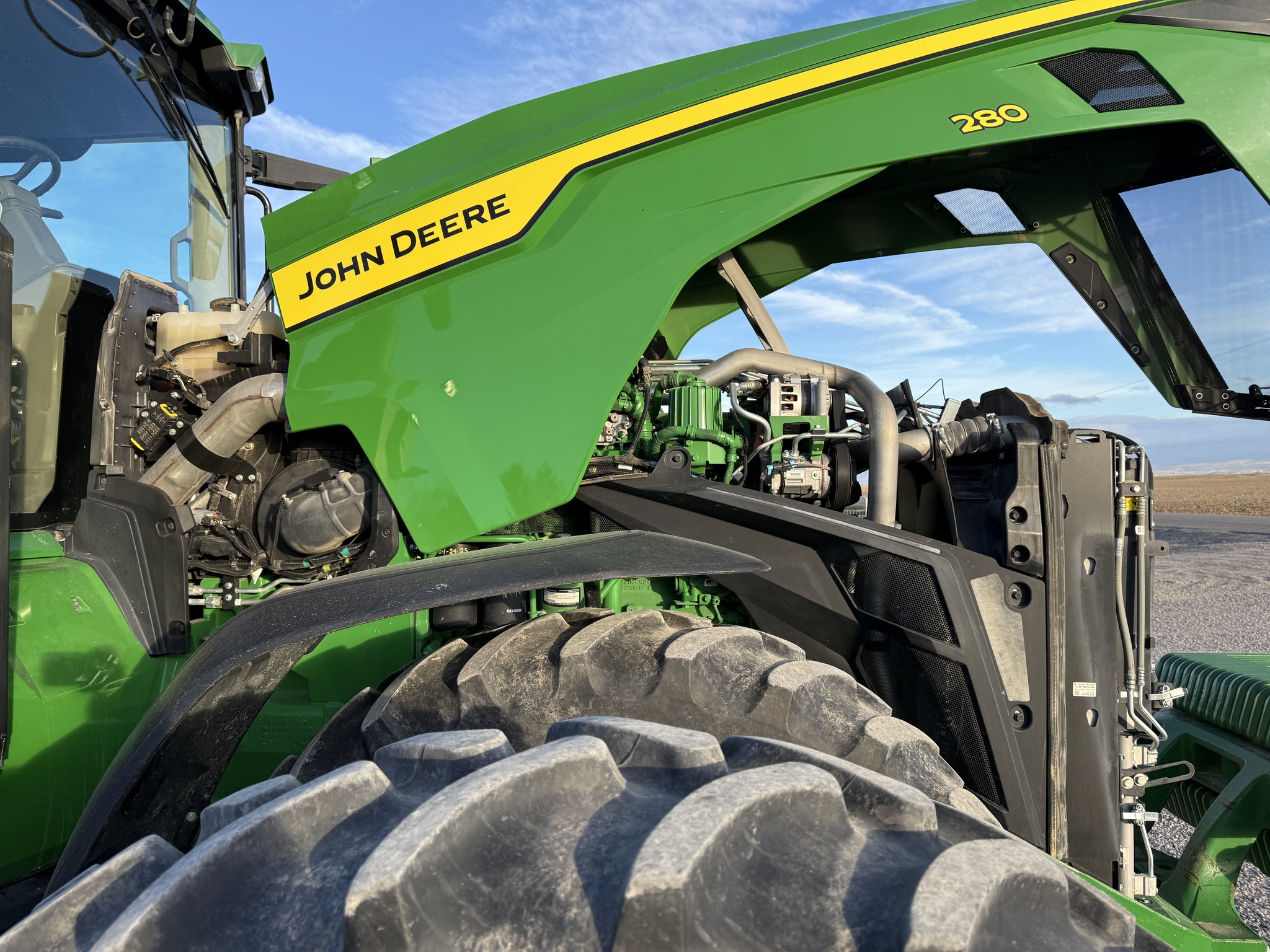2022 John Deere 8R 280 Image 23