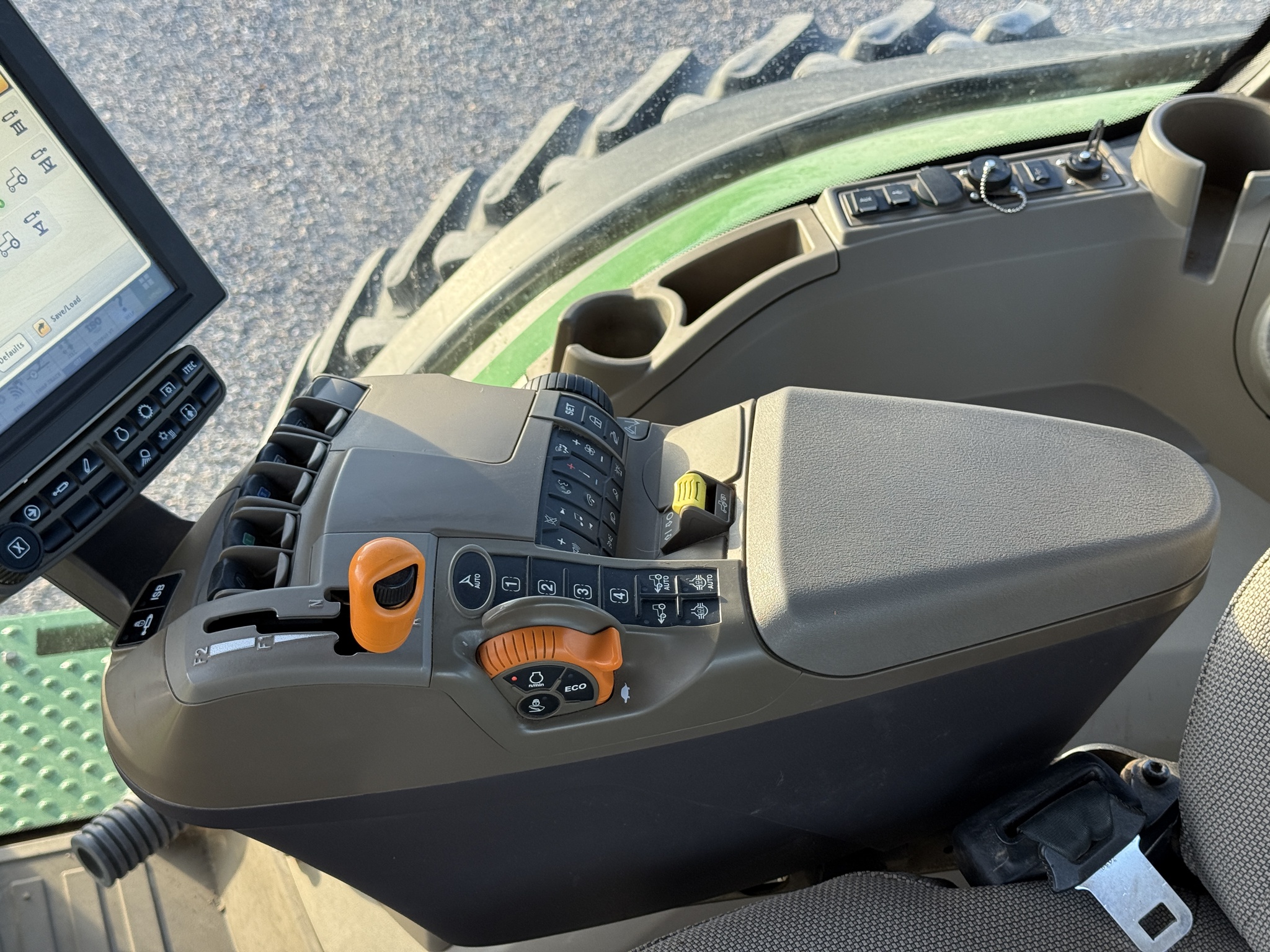 2022 John Deere 8R 280 Image 13