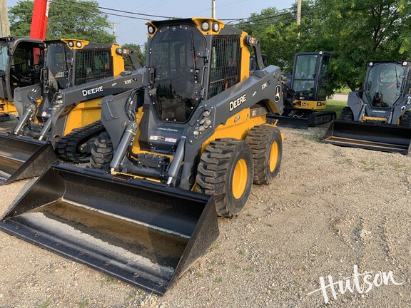 Photo of 2024 John Deere 334 P
