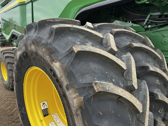 2023 John Deere X9 1000 - Photo10