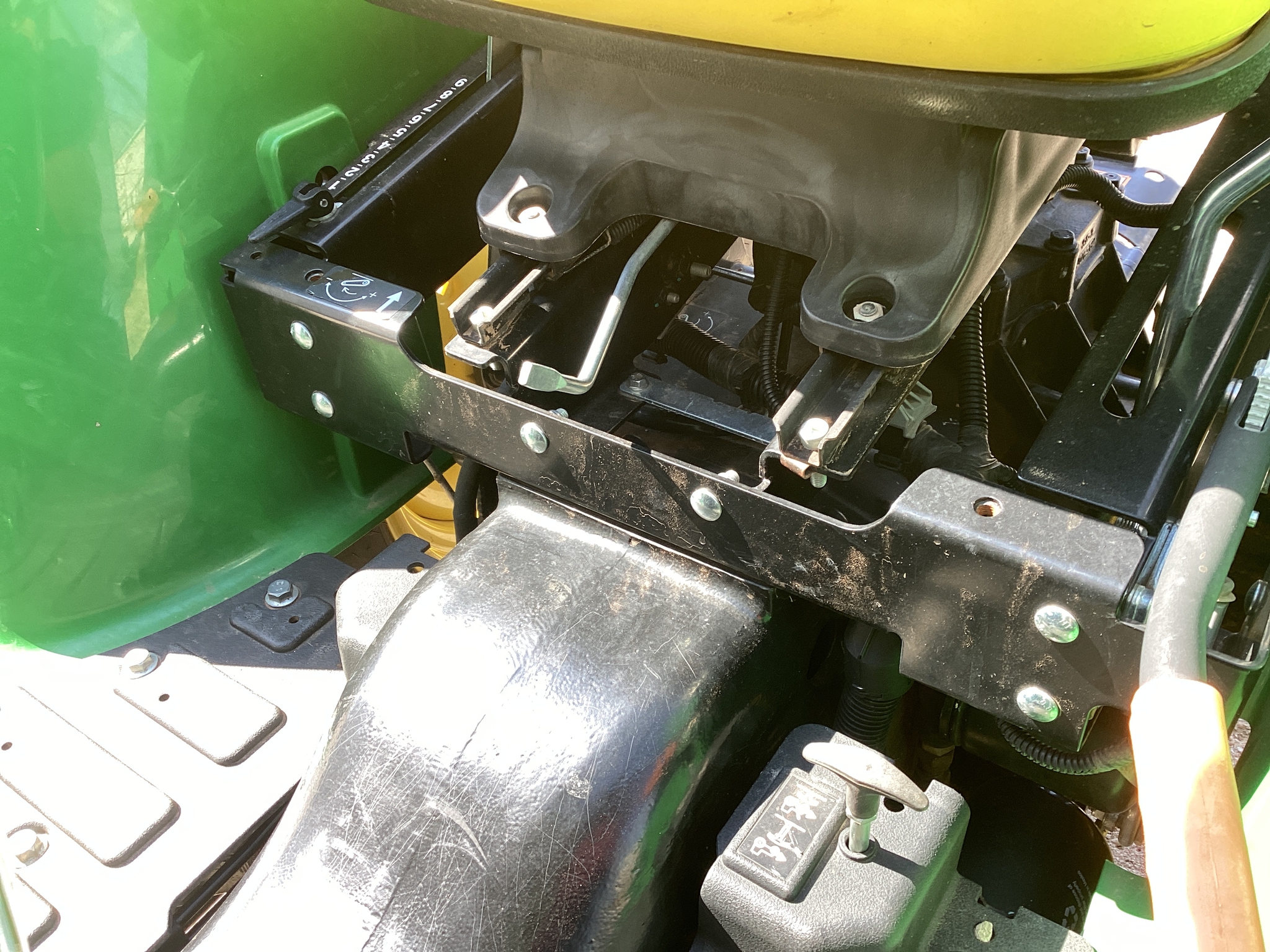 2022 John Deere 3025E Image 17
