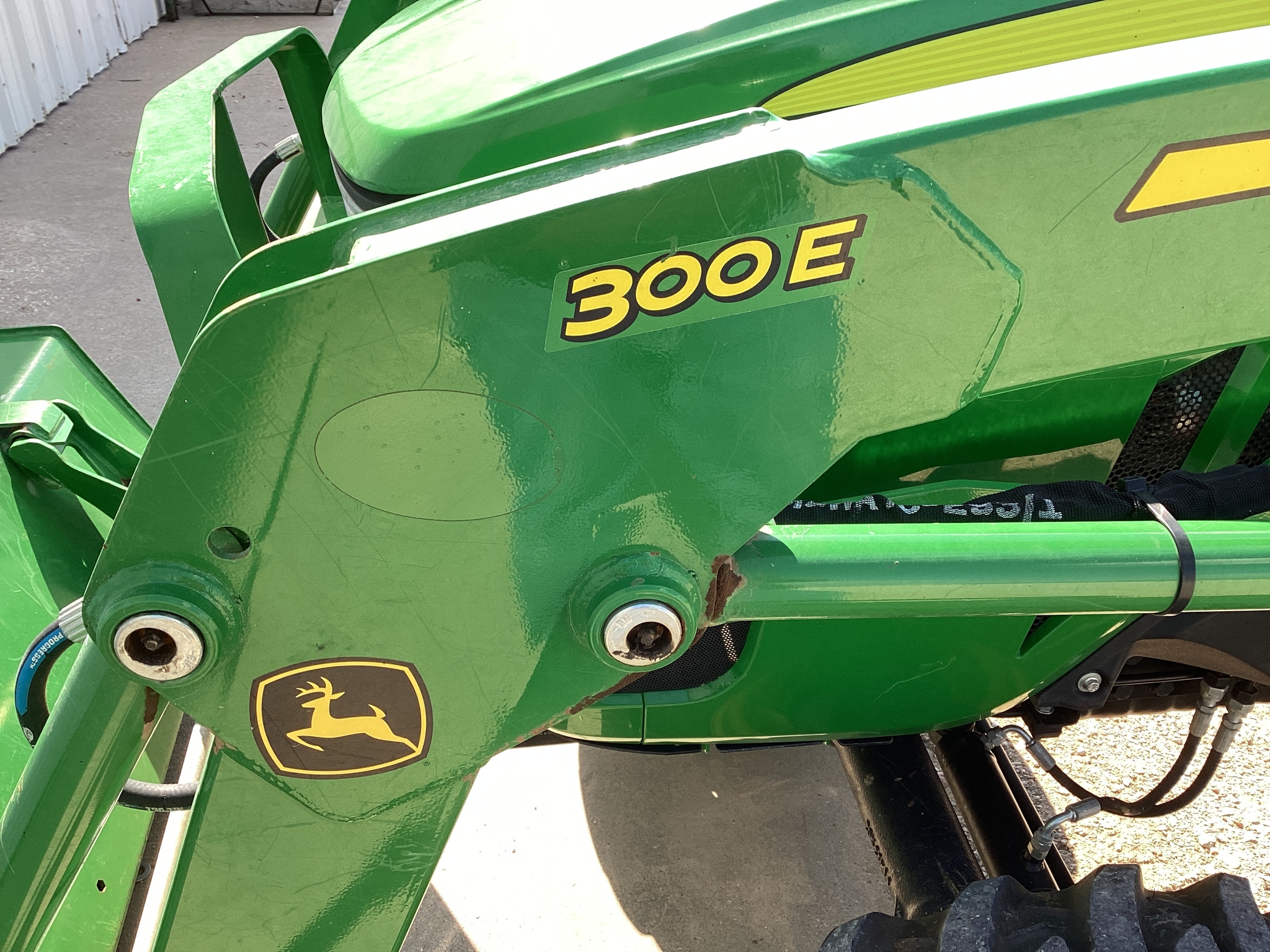 2022 John Deere 3025E Image 23